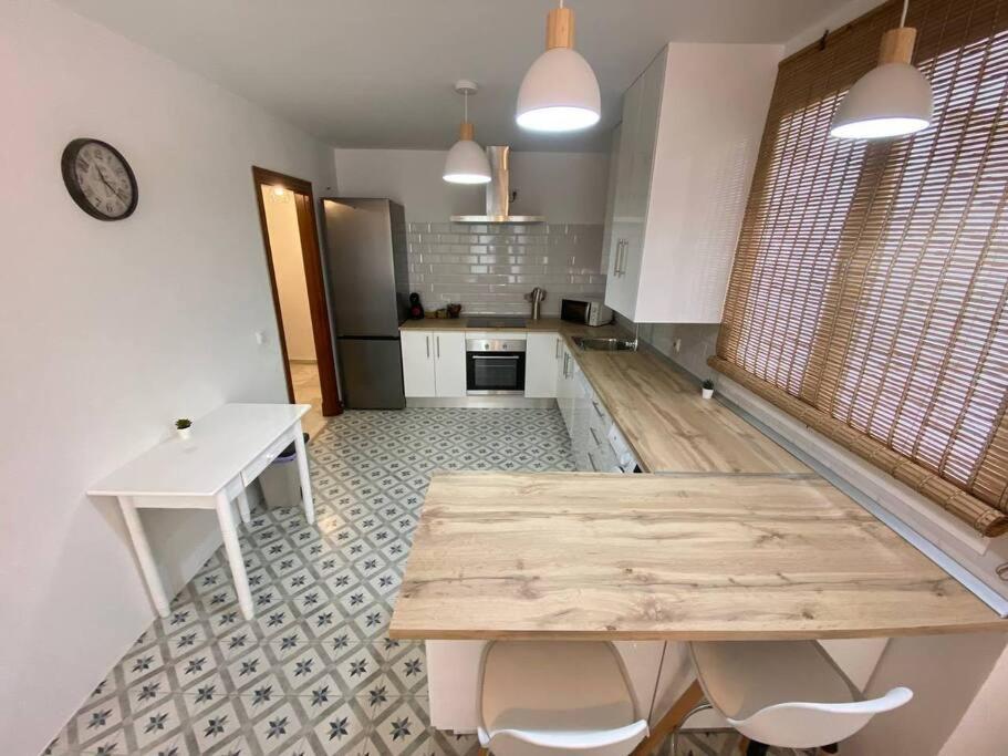 Apartamento En Centro Con Garaje ซันลูการ์เดบาร์ราเมดา ภายนอก รูปภาพ